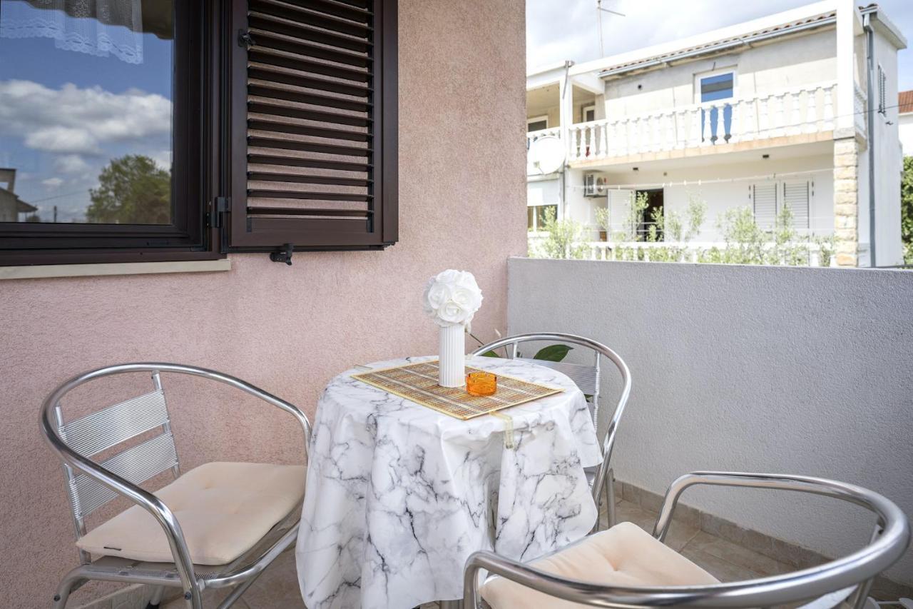 Apartments Zlata Stari Grad  Bagian luar foto