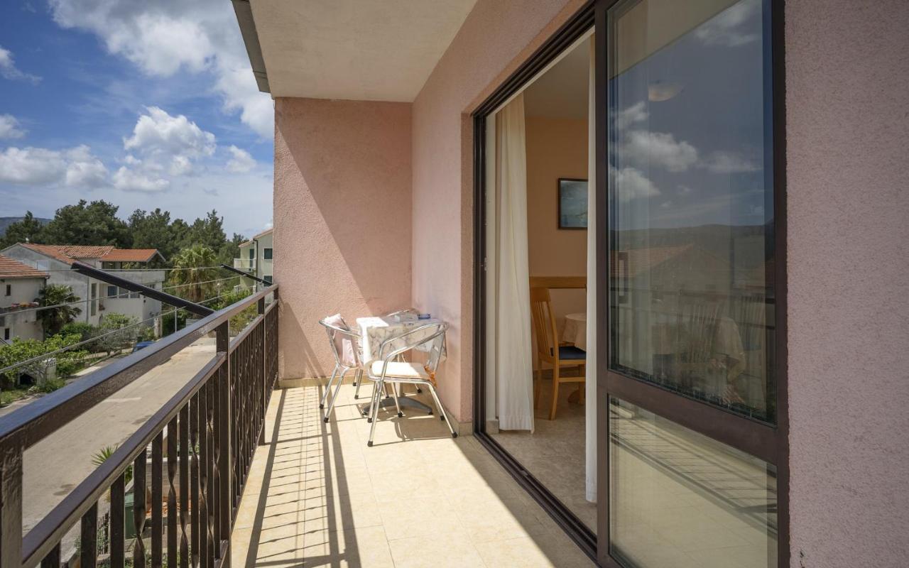 Apartments Zlata Stari Grad  Bagian luar foto
