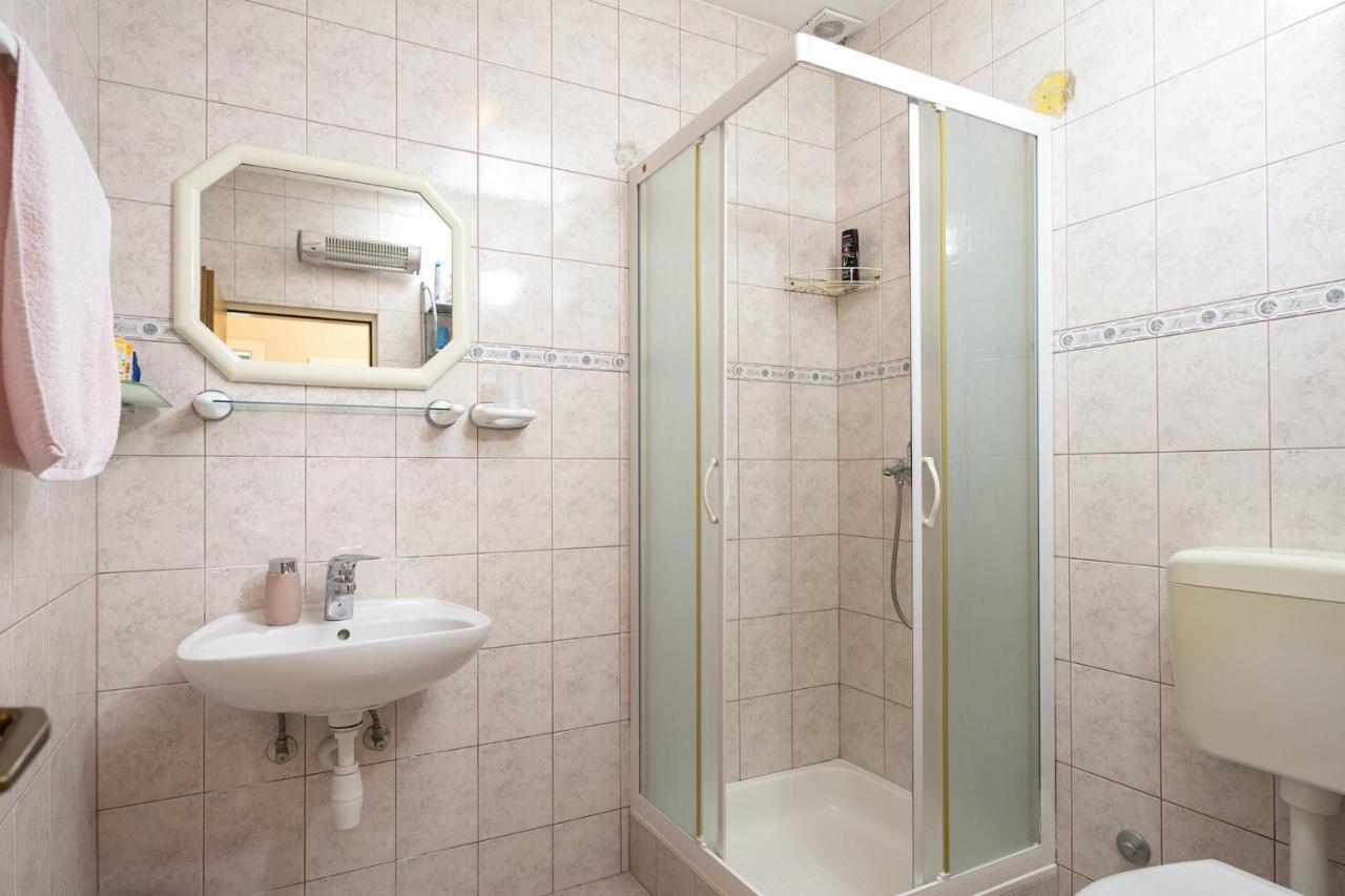 Apartments Zlata Stari Grad  Bagian luar foto